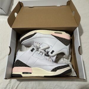 Air Jordan 3 Retro